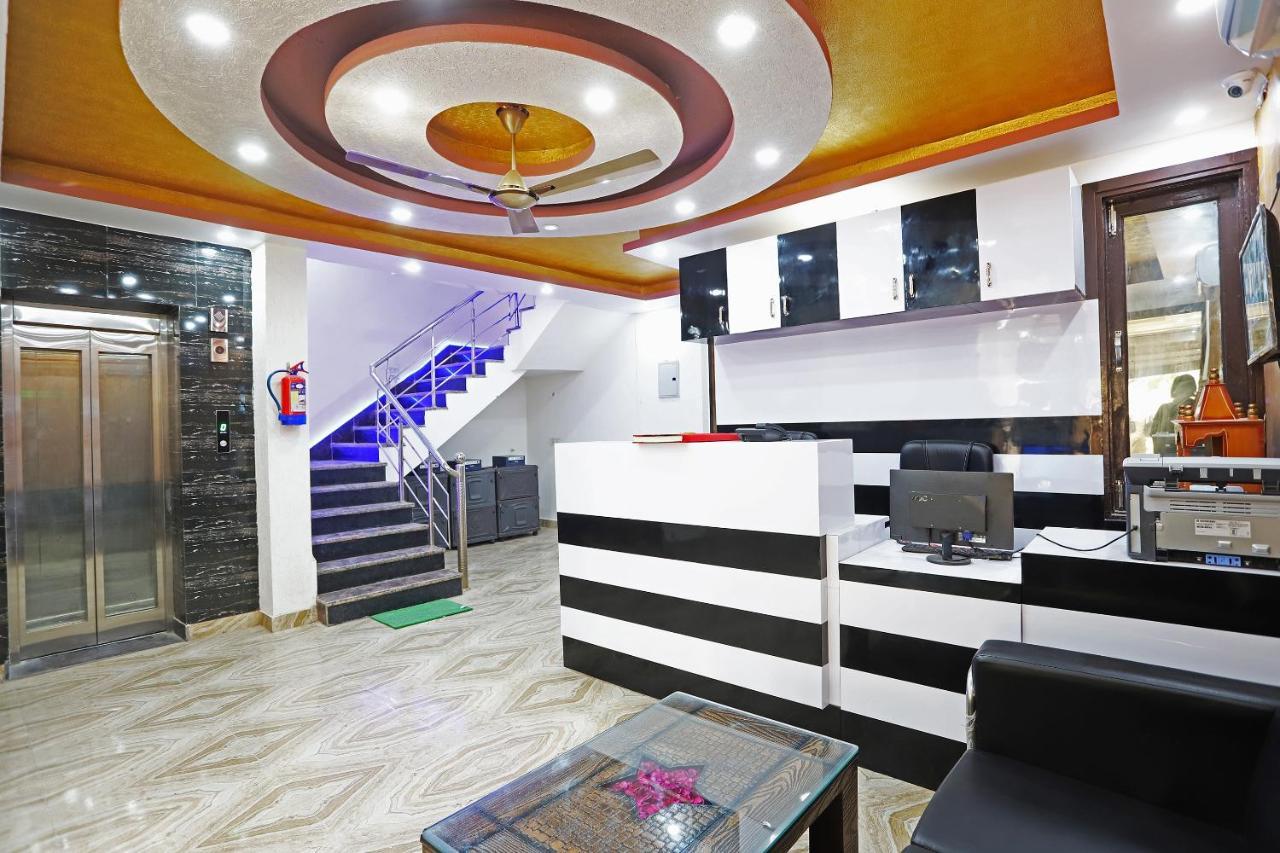 Отель Oyo Flagship 42619 Diamond Key Дели Экстерьер фото
